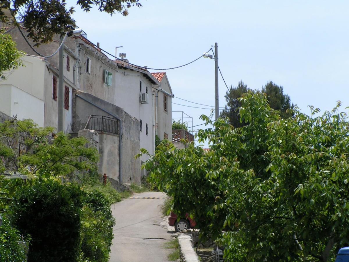 Ustrine View Villa Exterior photo